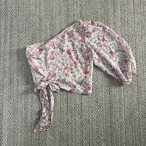 ExpressFloral One-Shoulder Top